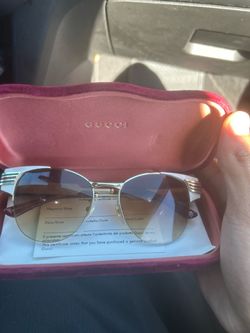 Women’s Gucci glasses
