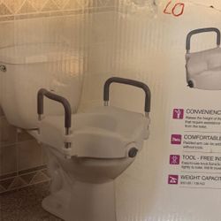 Dry Raised Toilet Seat With Removable Arms, 5 Inch Height