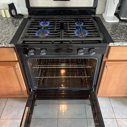 5.1 Cu. Ft. Freestanding Gas Range With Broiler Drawer Whirlpool  in Stainless Steel