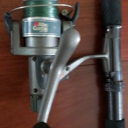 Abu Garcia MX130R W/6' Shimano Rod