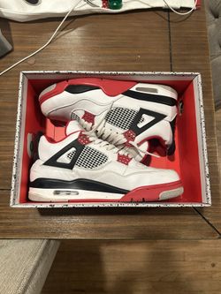 Used Air Jordan 4 “Fire Red” Size 9.5 Men