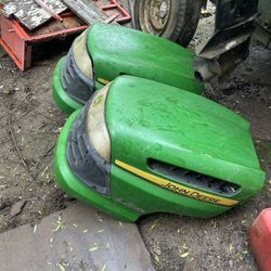 John Deere  D-100 Or LA Series Crack And Damage Free Lawn Tractor   Hoods 