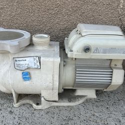 Pentair Superflo  Pump 1hp Variable Speed 