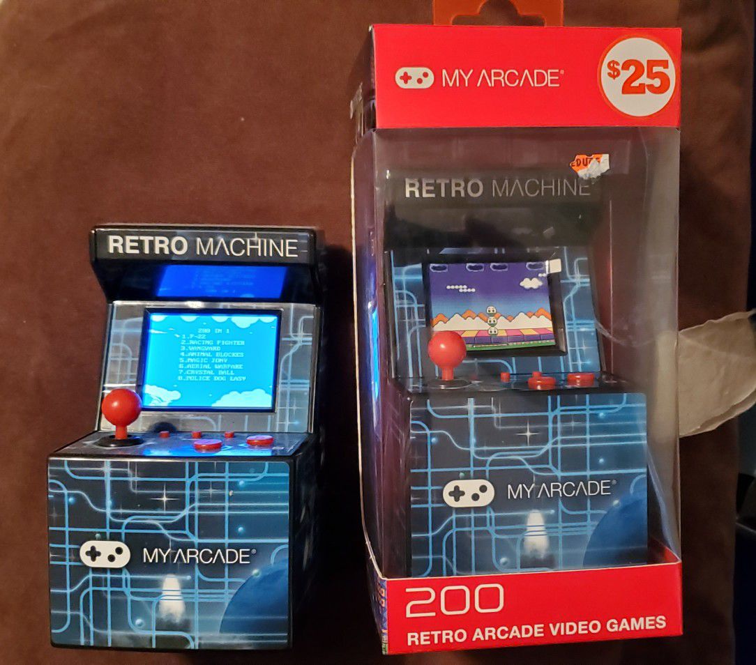 Mini arcade machine with 200 games