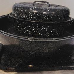 3 Enamel Ware Baking/Roasting Pot 
