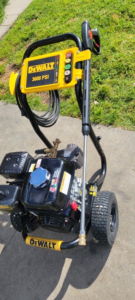 3600 Dewalt Power Washer Gas Motor Honda