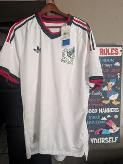Hola my gente Tengo estas hultimas jersey de $150 a menos de la mitad de precio (MEXICO XL) (2 DE ARGENTINA 2X) Y DE MIAMI MESSI. Todo Original en San
