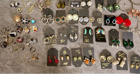 Vintage rings and earrings lot 52 total