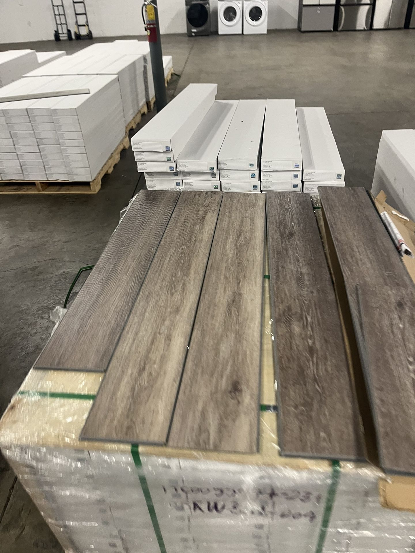 CLOSE OUT DEALS ON ALL LVP (today only)π