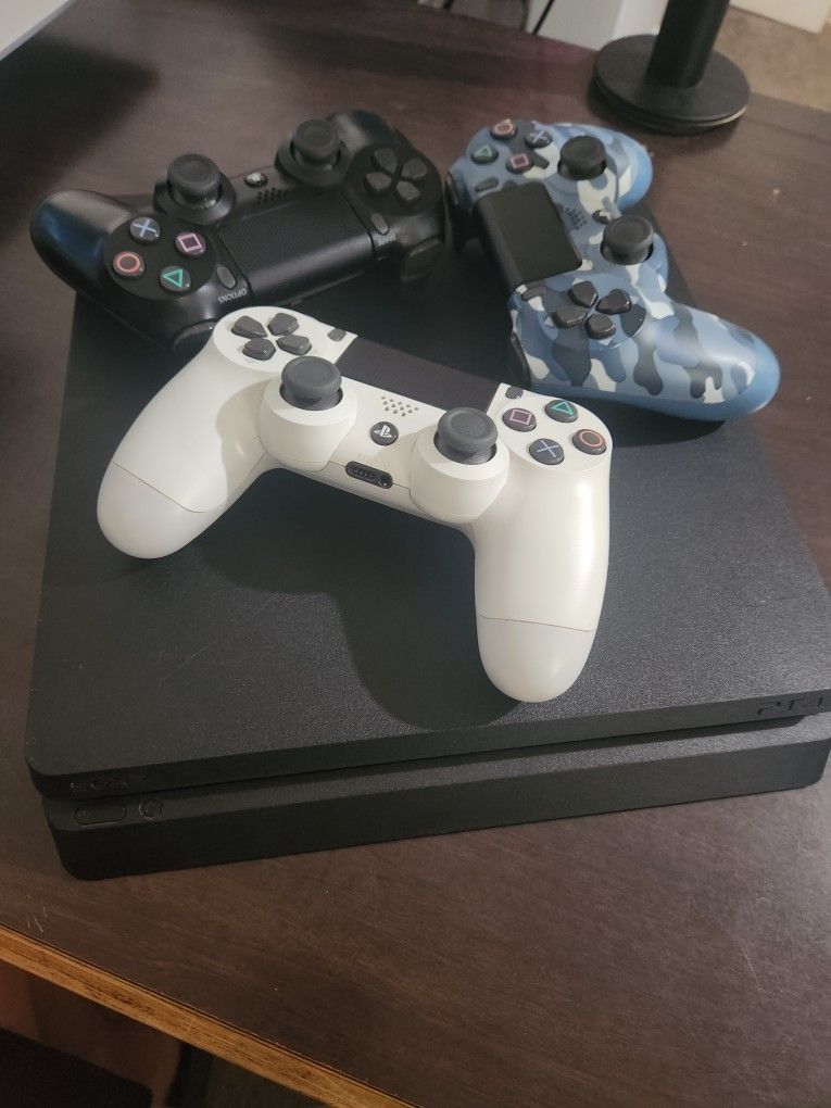 PS4 slim