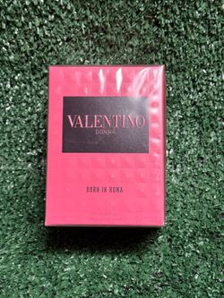 Valentino donna born in roma