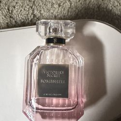 Victoria Secret Bombshell 