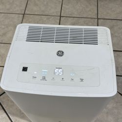 GE 35-Pint Portable Dehumidifier – Works Great / Clean Condition