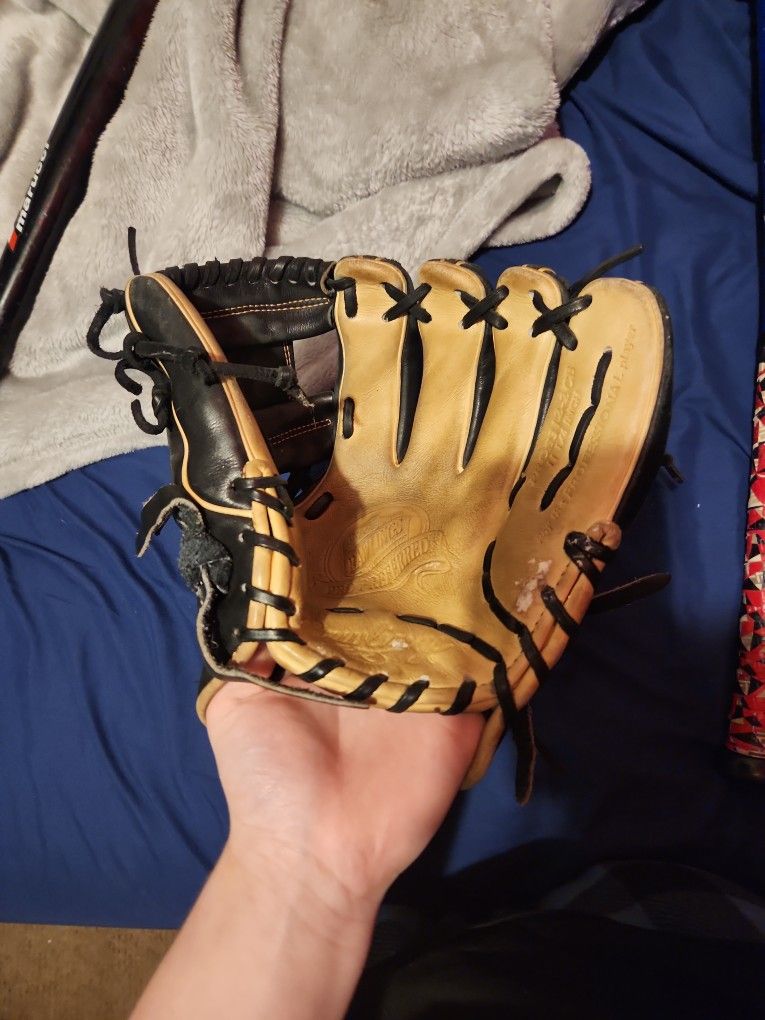 Rawlings Glove Pair