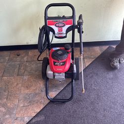 Simpson MSV3024 3000psi Gas Pressure Washer with Honda Engine