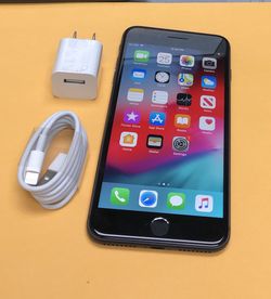iPhone 8 Plus 64GB Factory Unlocked-Black