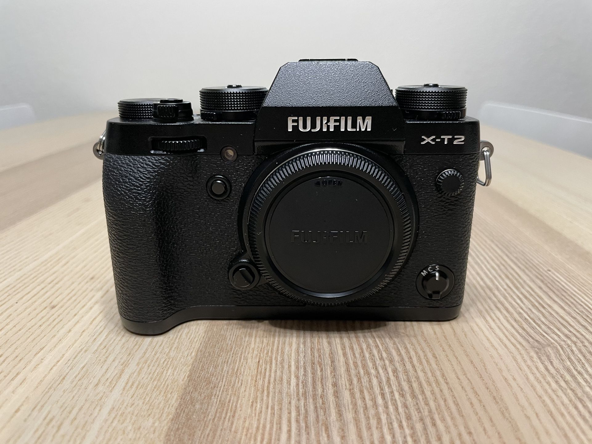 Fujifilm X-T2 Mirrorless Digital Camera with Accessories