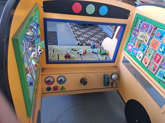 BATTAT Activity School Bus