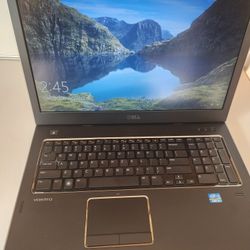 LAPTOP DELL VOSTRO 17"INCH. i3 2.10ghz 8gb 256gb Ssd