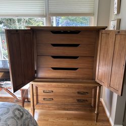 Thomasville Dresser