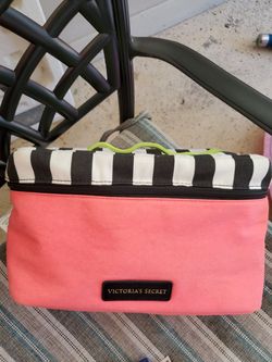 Like new VS Storage case/Cosmetic