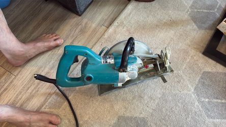 Makita worm drive saw