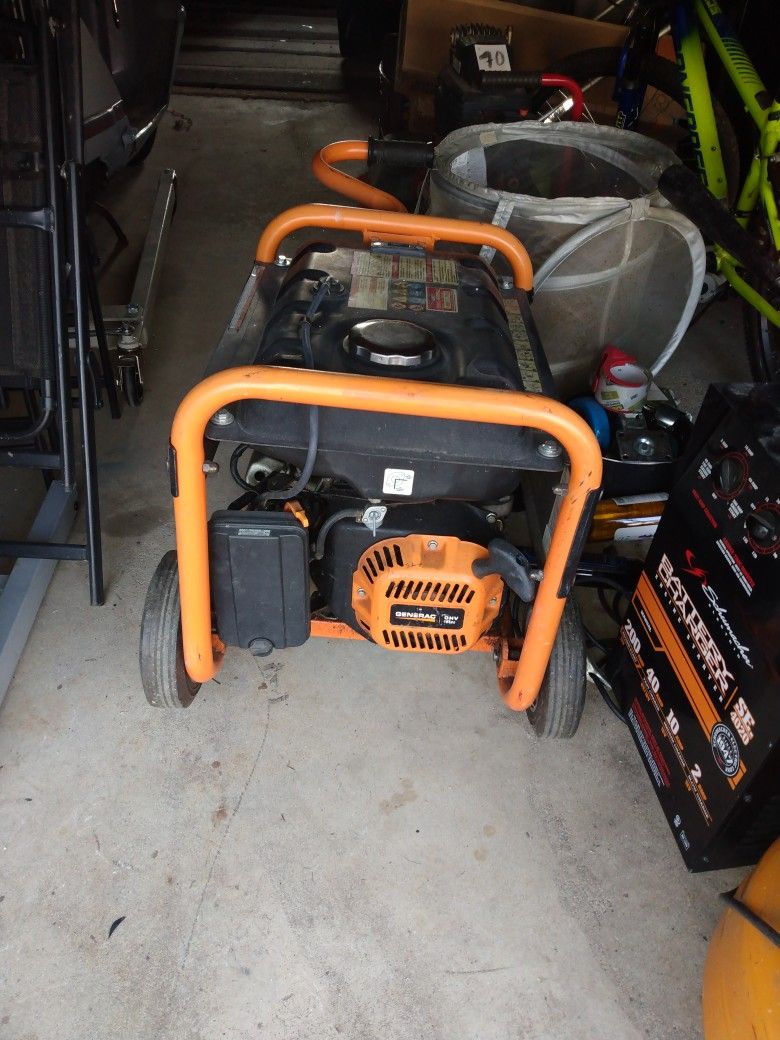 Gas Generator Generac 3300. 