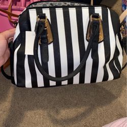 Womens Purse Brand New $10