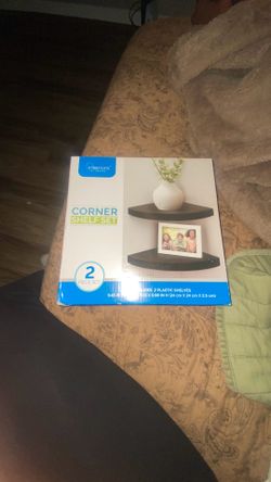 Corner shelf set