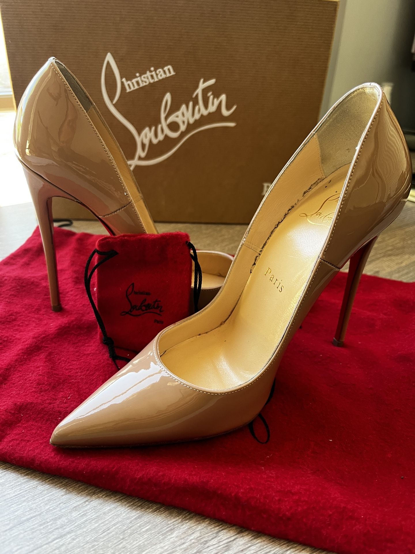 Christian Louboutin Pumps