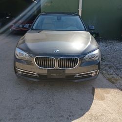 2014 BMW 750