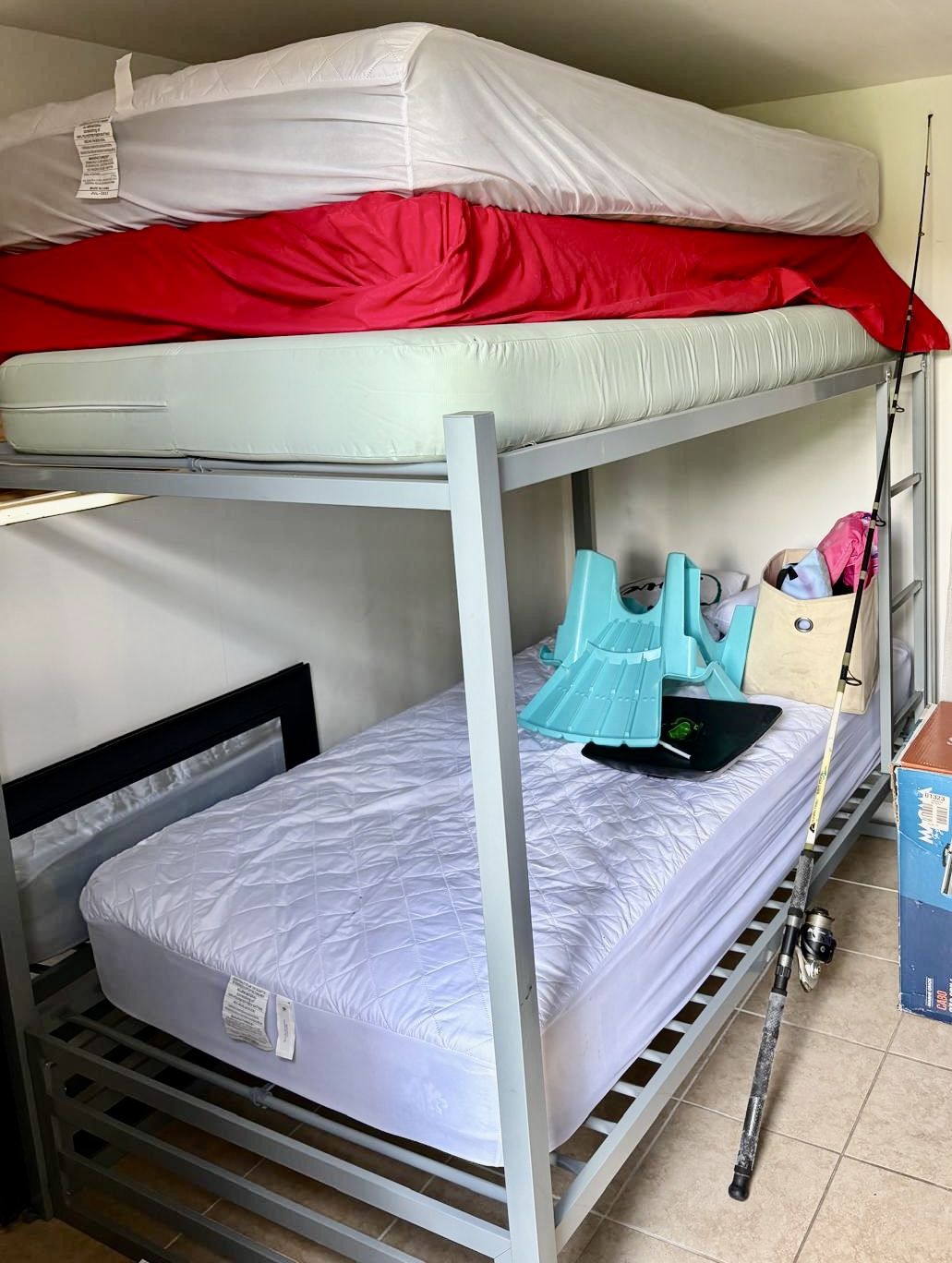 Twins bunk Beds & Mattresses