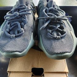 Yeezy 450  Used