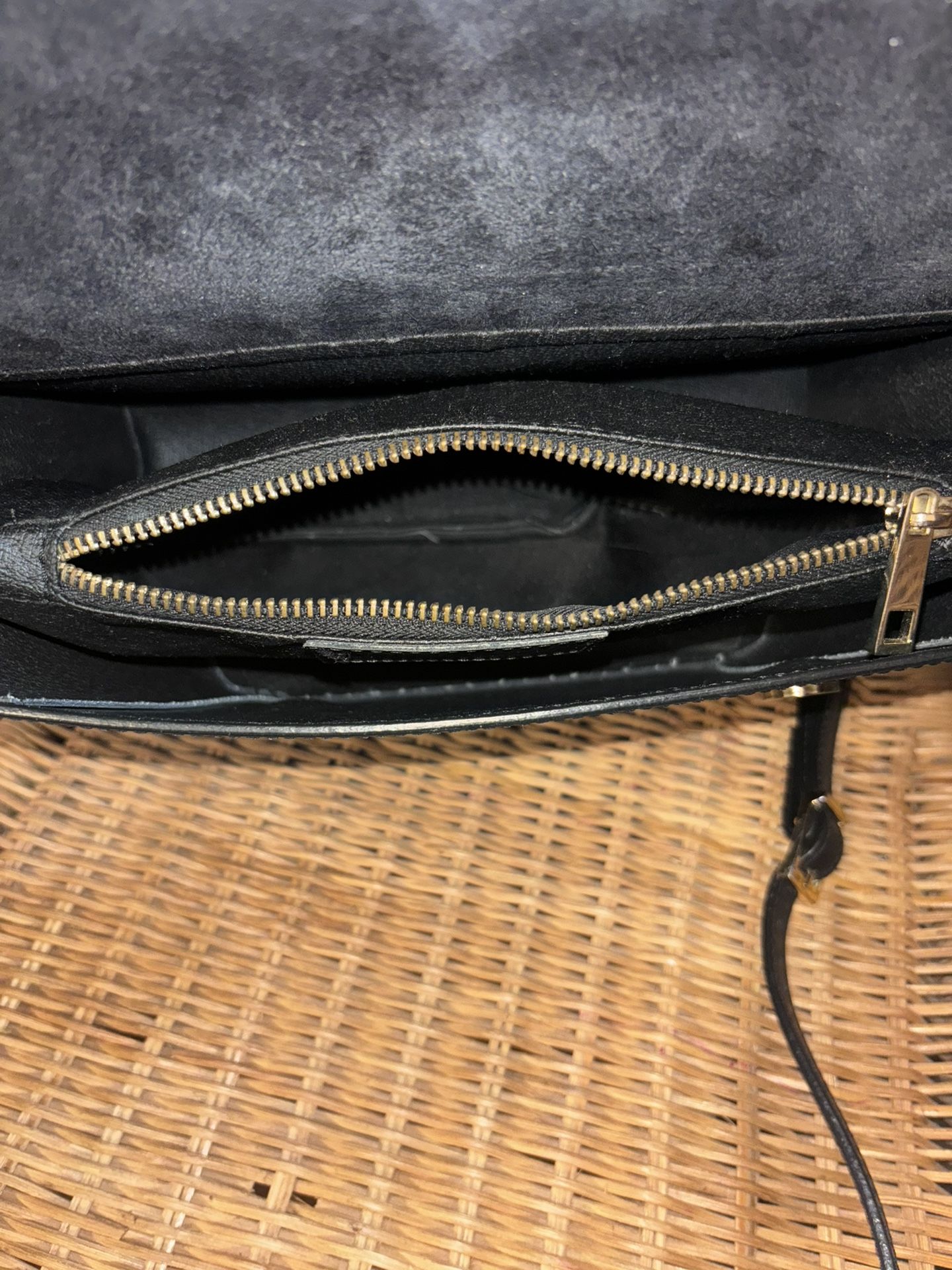 Screenshot van de 0xBet casino-interface met spellen en navigatie