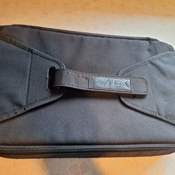 Pyrex Dish In Pyrex Carry Case