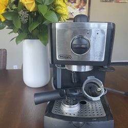 Espresso Italian by Delonghi