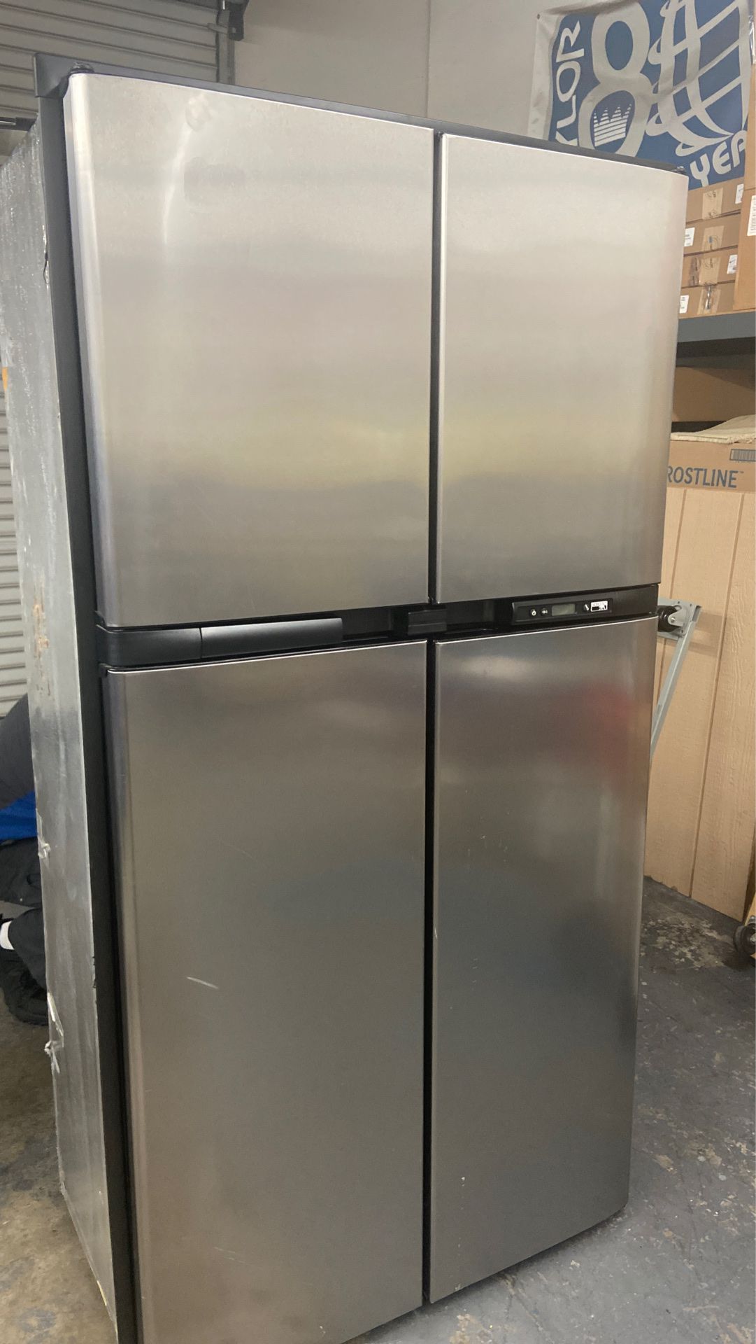 Rv refrigerator