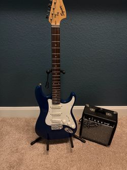 Squier Stratocaster Electric Guitar with Frontman Amp