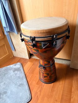 Remo 14” Djembe