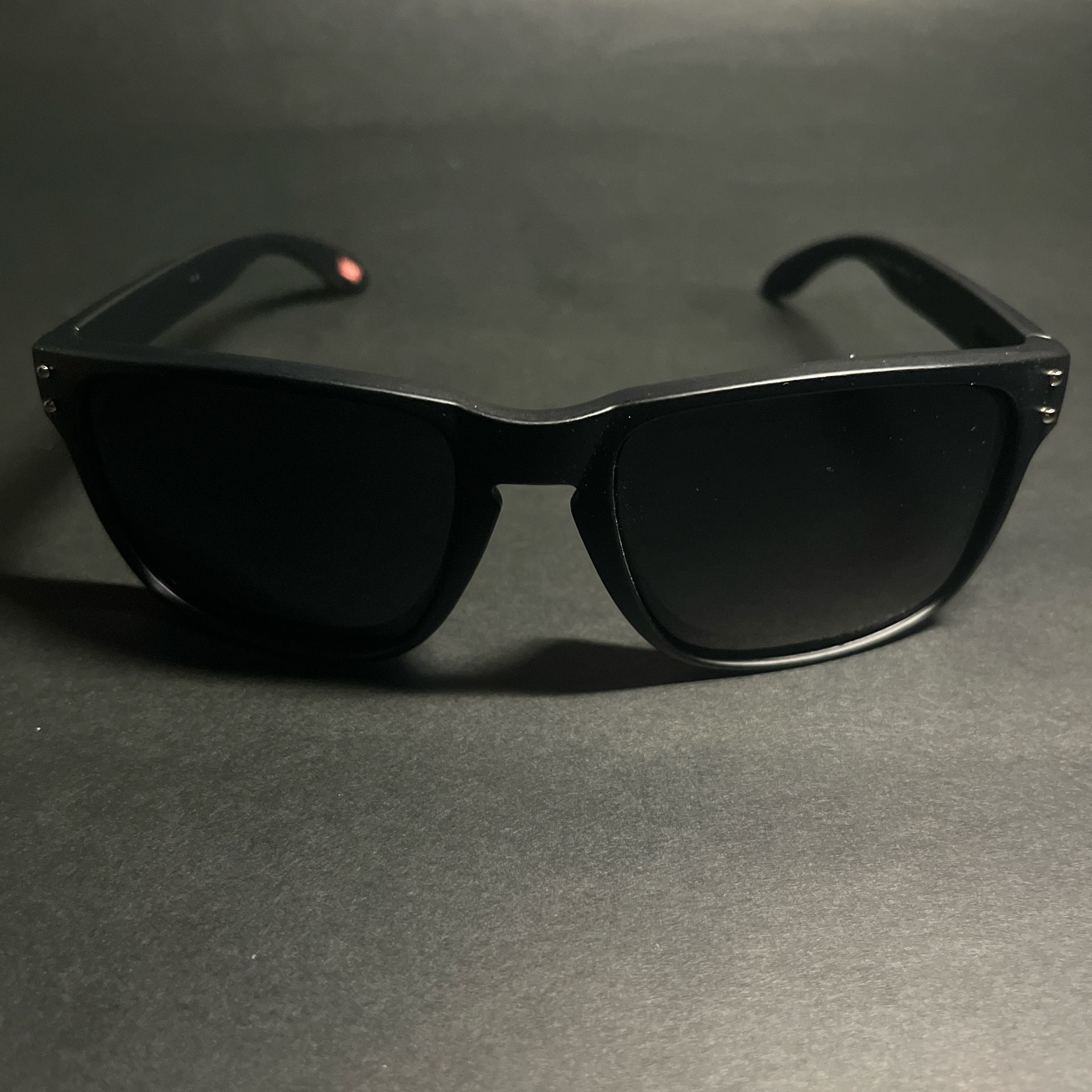 Oakley Holbrook OO9102 Men's Square Sunglasses - Black Lens