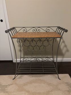 Wicker Top Wine Rack/Bottle Storage