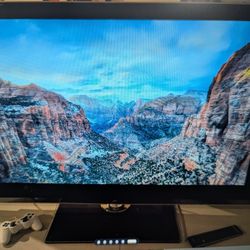 Samsung HDTV 52"  Aquos Smart LED TV