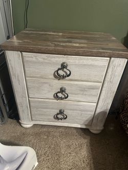 Beautiful Rustic Farmhouse Bed & Matching Nightstand