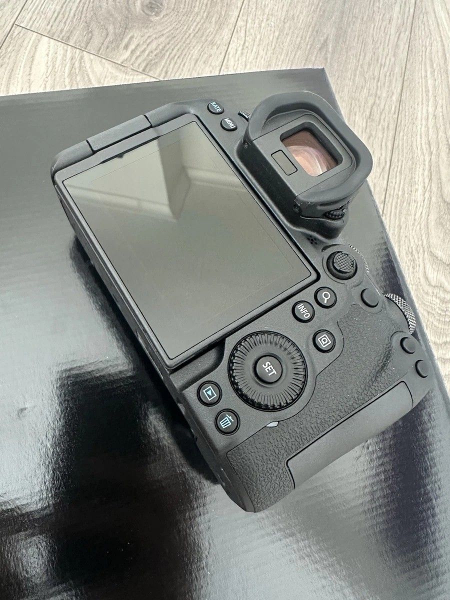Canon R6