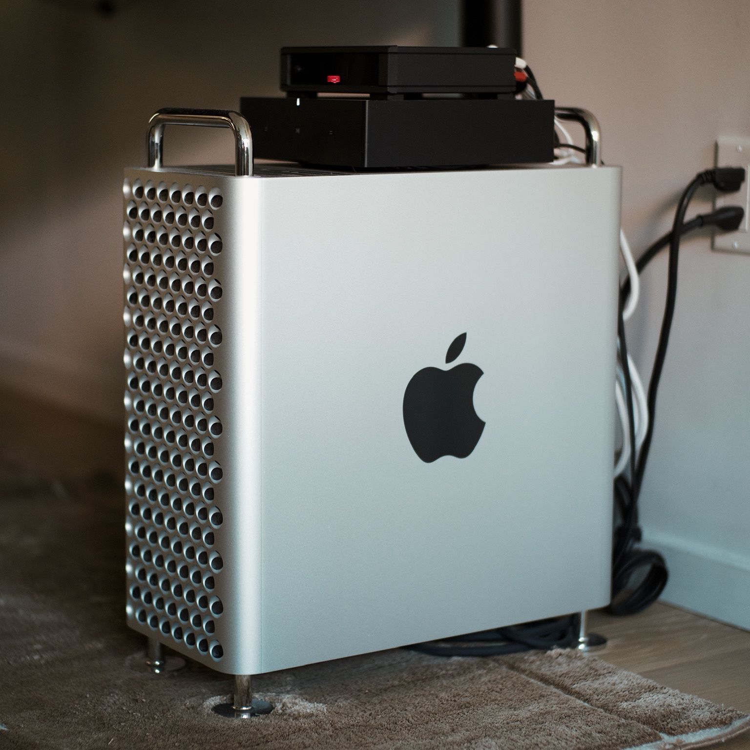 2019 Apple Mac Pro 16-Core w/ AMD + NVIDIA GPUs