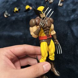 Mafex Wolverine Brown Suit