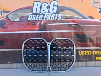 2021 2022 2023 BMW M3 AND M4 FRONT BUMPER GRILLE GRILL ORIGINAL USED