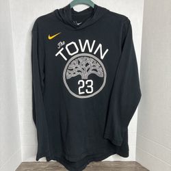 Nike Men’s Black With White Print Medium Hoodie Shirt The Town NBA