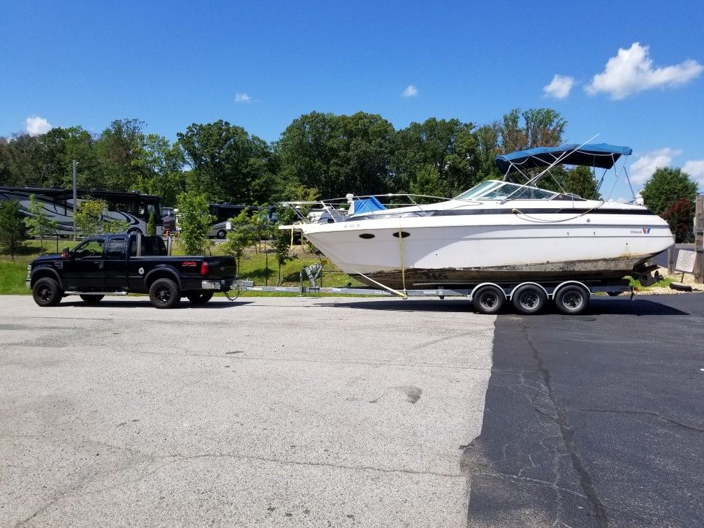 Wellcraft 2600 Prima 28ft Cabin Cruiser 