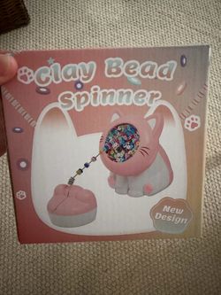 Kids bead spinner for jewelry making. Toys